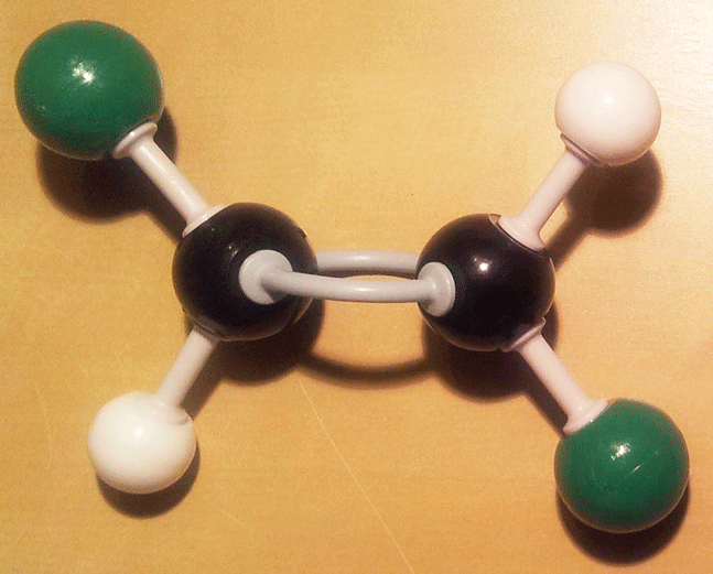 Modelo molecular de la molécula de trans 1,2-dicloroeteno